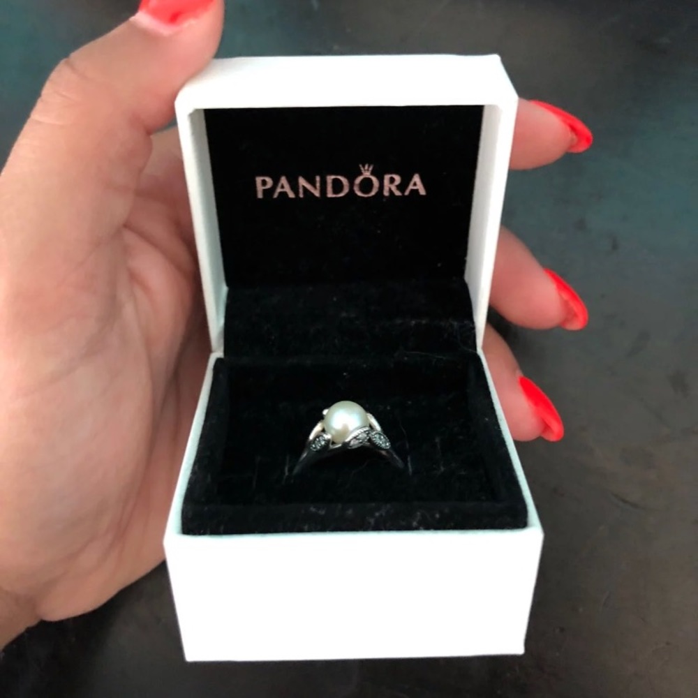 Luminous Leaves Ring